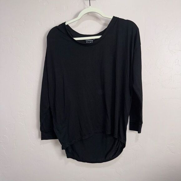 Om & Ah London size large black long sleeve tee - Picture 2 of 3